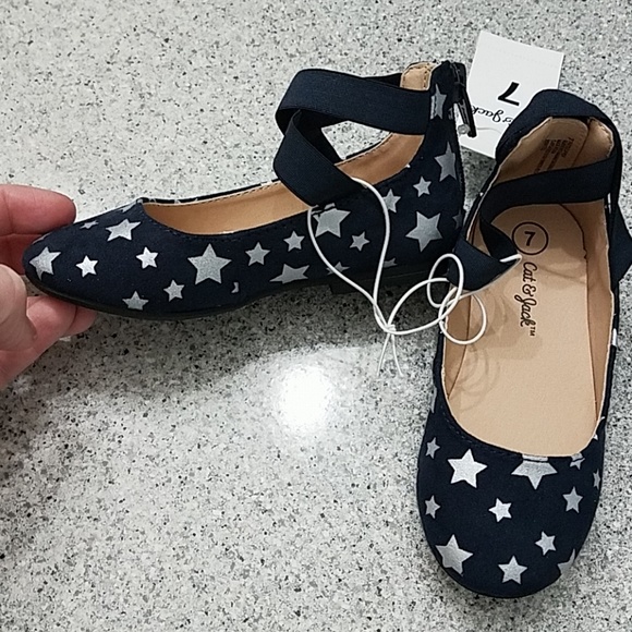Cat & jack sz 7 navy shoes - Picture 2 of 4